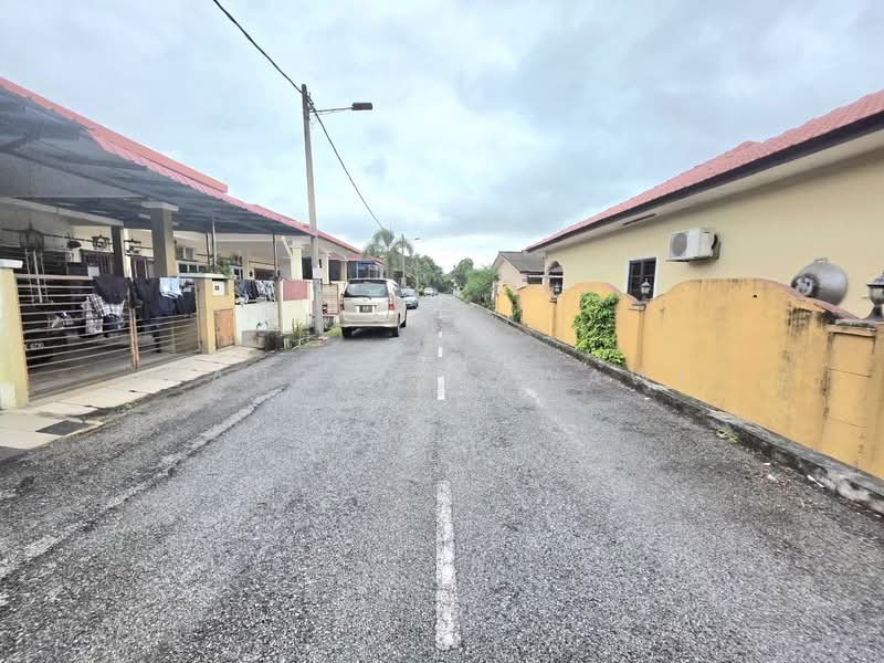 1-storey Terraced House for Sale in Klang (Selangor) - Fauran Nawawi - PropertyGuru.com.my