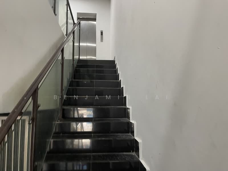 Shop for Sale in Jalan Ipoh (Kuala Lumpur) - Benjamin Lai - Corridor - PropertyGuru.com.my
