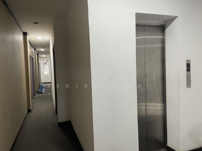 Shop for Sale in Jalan Ipoh (Kuala Lumpur) - Benjamin Lai - Corridor - PropertyGuru.com.my