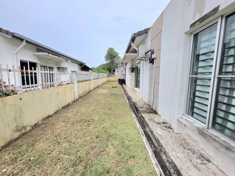 Semi-Detached House for Sale in Kampung Batu 9 Kebun Baru (Telok Panglima Garang) - Fauran Nawawi - PropertyGuru.com.my