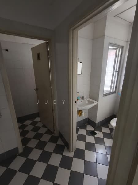 Pejabat untuk Dijual di Bukit Rahman Putra (Sungai Buloh) - Judy Tan - PropertyGuru.com.my