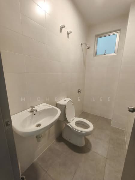 Rumah Teres 2 Tingkat untuk Dijual di Bandar Saujana Putra (Tanjong Duabelas) - Michelle Lee - Bathroom - PropertyGuru.com.my