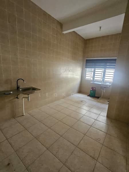 3-storey Terraced House for Rent in Bukit Gambir (Gelugor) - Leong . - Kitchen - PropertyGuru.com.my