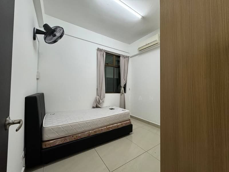 Service Residence for Rent at D'Inspire Residence (Inspira Bestari) - Louis Tan - Bedroom - PropertyGuru.com.my