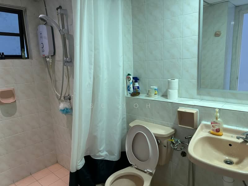 Kondominium untuk Disewa di Danau Permai - SC Toh - Bathroom - PropertyGuru.com.my