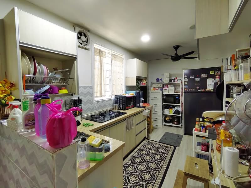Terraced House for Sale in Kuala Selangor (Selangor) - Azmi . - Kitchen - PropertyGuru.com.my