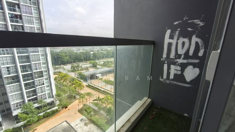 Kondominium untuk Disewa di Lakefront Residence - Rafizi Ramli - Balcony - PropertyGuru.com.my