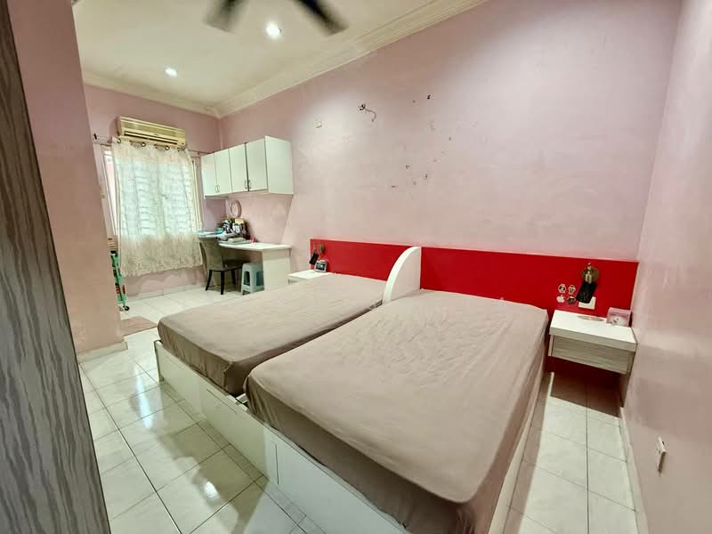 2-storey Terraced House for Sale in Shah Alam (Selangor) - Liana Sofea - Bedroom - PropertyGuru.com.my