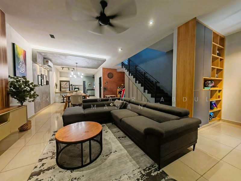Rumah Teres 2 Tingkat untuk Dijual di Taman Bangi Avenue (Bangi) - Saiful Bahri Abdul Manan - Living Room - PropertyGuru.com.my