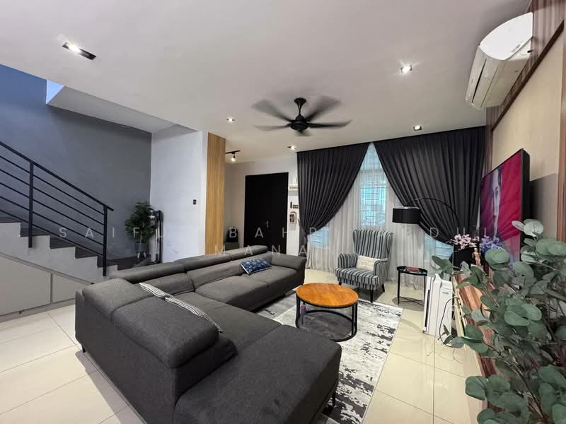 Rumah Teres 2 Tingkat untuk Dijual di Taman Bangi Avenue (Bangi) - Saiful Bahri Abdul Manan - Living Room - PropertyGuru.com.my