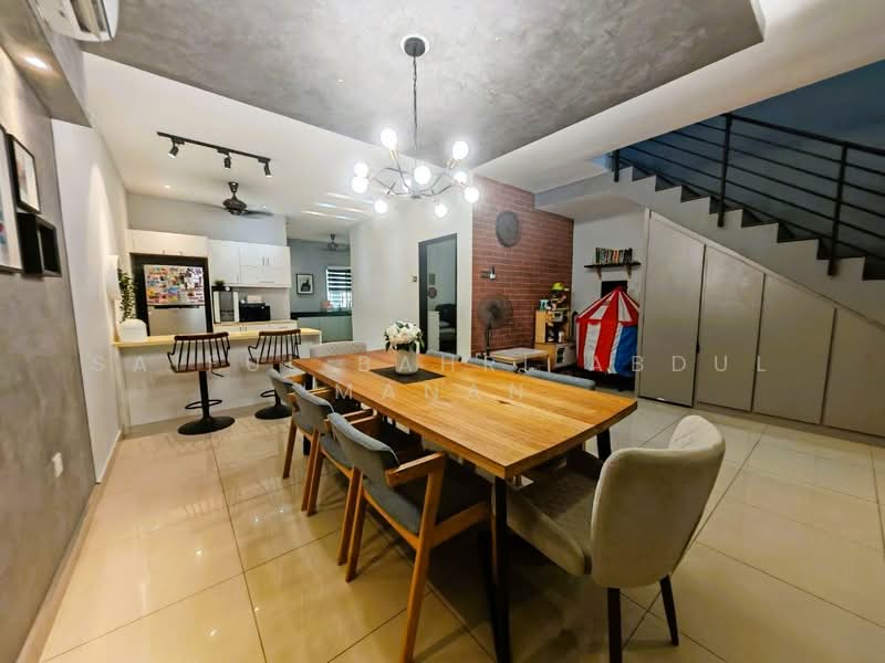 Rumah Teres 2 Tingkat untuk Dijual di Taman Bangi Avenue (Bangi) - Saiful Bahri Abdul Manan - Dining Room - PropertyGuru.com.my