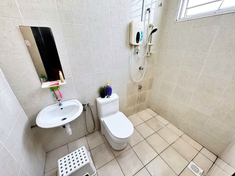 Rumah Teres 2 Tingkat untuk Dijual di Taman Bangi Avenue (Bangi) - Saiful Bahri Abdul Manan - Bathroom - PropertyGuru.com.my