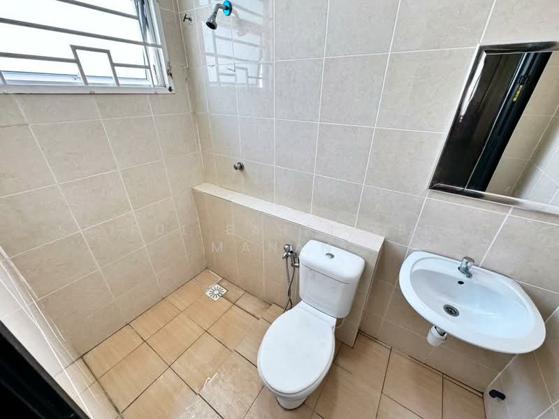 Rumah Teres 2 Tingkat untuk Dijual di Taman Bangi Avenue (Bangi) - Saiful Bahri Abdul Manan - Bathroom - PropertyGuru.com.my