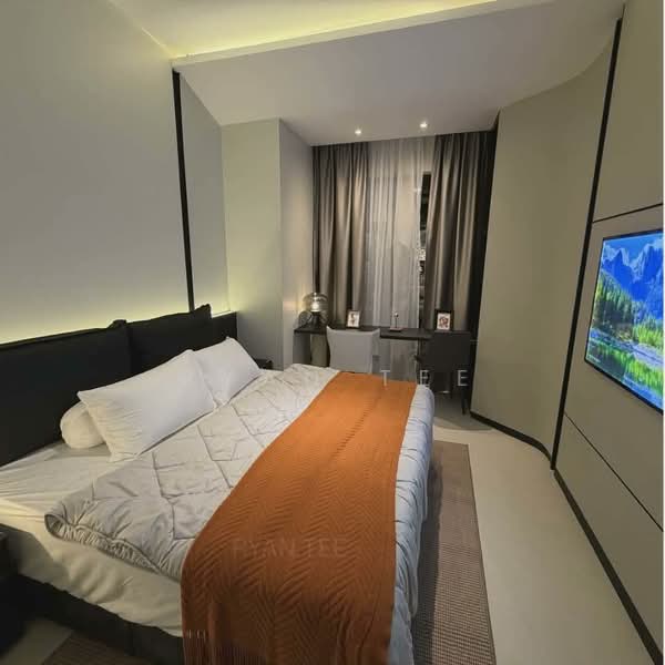 Service Residence for Sale at Summer Suites - Residensi Bukit Meldrum - RYAN TEE - Bedroom - PropertyGuru.com.my