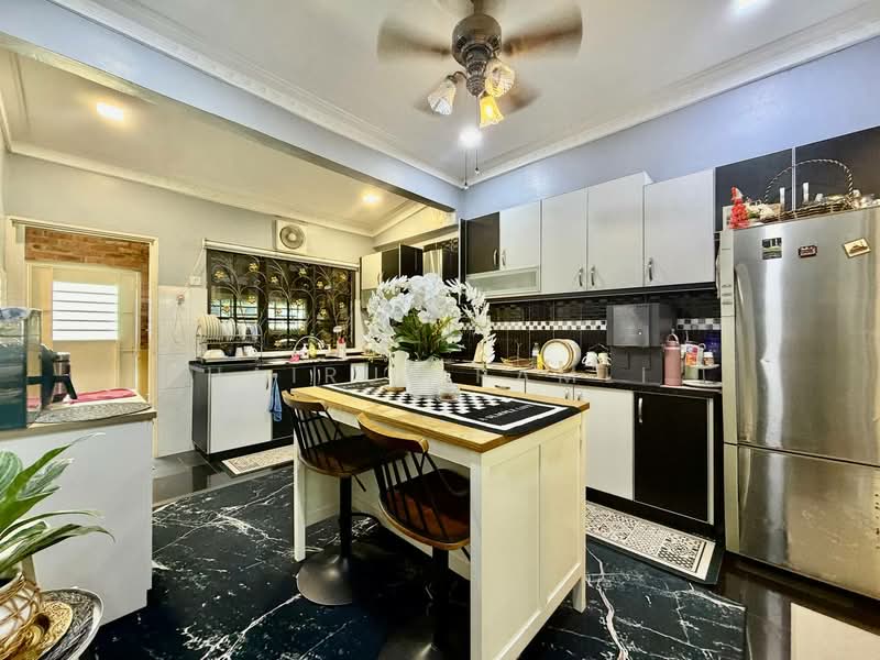 Terraced House for Sale in Taman Rakan (Kajang) - Hairul Ramli - Kitchen - PropertyGuru.com.my