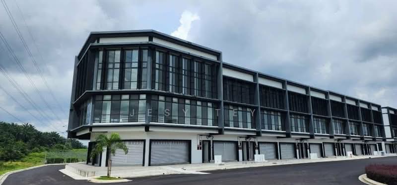 Shop / Office for Rent in Bandar Cemerlang (Ulu Tiram) - Jesy Tey - PropertyGuru.com.my