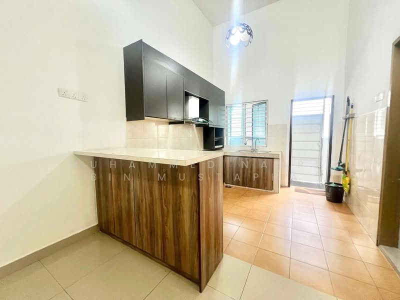 1-storey Terraced House for Sale in Taman Indah Klia (Sepang) - Muhammed Nazri bin Mustapha - Kitchen - PropertyGuru.com.my