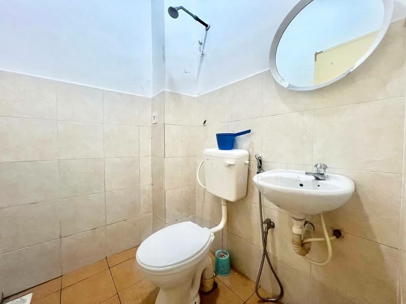 1-storey Terraced House for Sale in Taman Indah Klia (Sepang) - Muhammed Nazri bin Mustapha - Bathroom - PropertyGuru.com.my