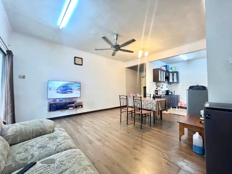 Apartment for Sale at Pangsapuri Subang Impian - Azizol . - PropertyGuru.com.my