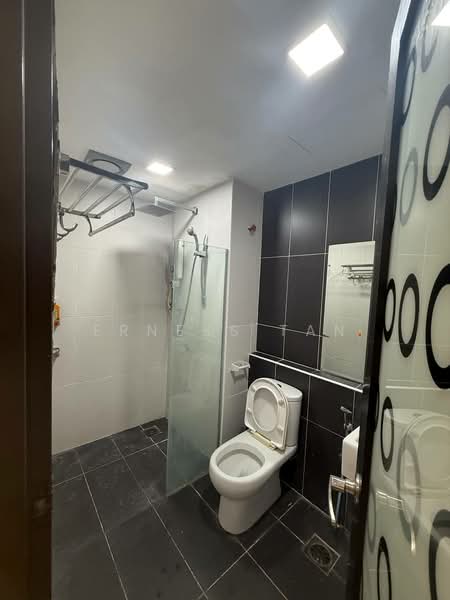 Service Residence for Sale at The Garden Residences - Erness Tan - Bathroom - PropertyGuru.com.my