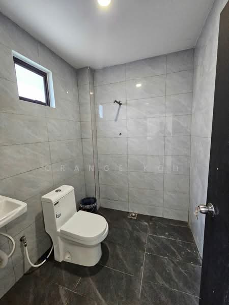 2-storey Terraced House for Sale in Bukit Indah (Iskandar Puteri (Nusajaya)) - Orange Koh - Bathroom - PropertyGuru.com.my