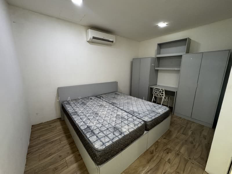 Servis Apartment untuk Disewa di Sky Park - Jason Chiam - Bedroom - PropertyGuru.com.my