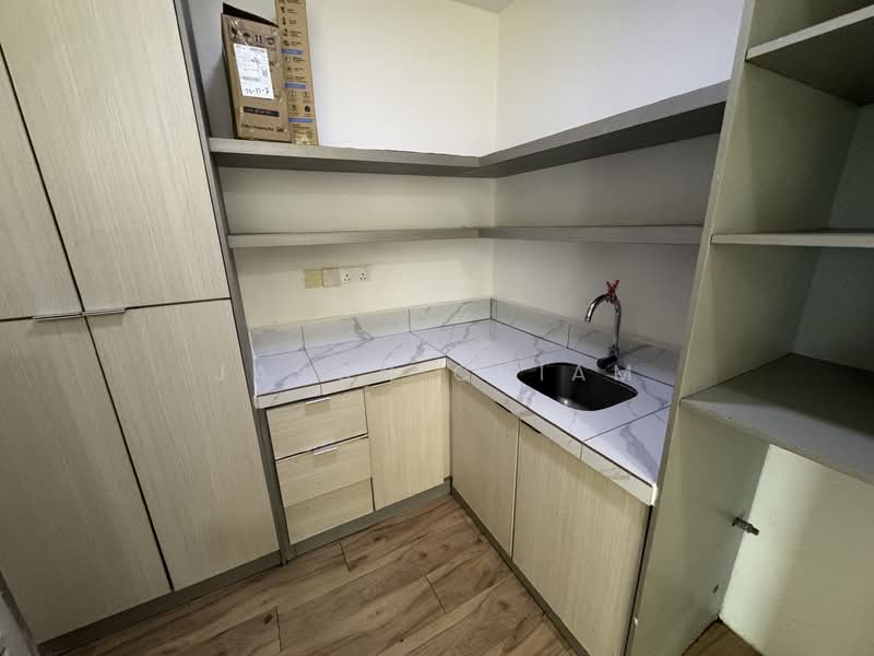 Servis Apartment untuk Disewa di Sky Park - Jason Chiam - Kitchen - PropertyGuru.com.my