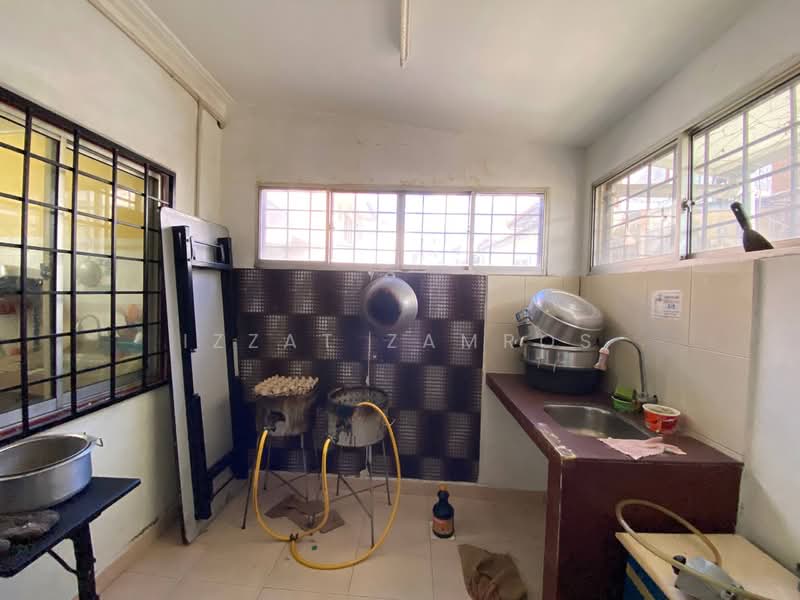 Rumah Teres 2 Tingkat untuk Dijual di Bangi (Selangor) - Izzat Zamros - PropertyGuru.com.my