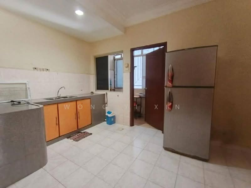 Pangsapuri untuk Disewa di Bistari Impian Apartment - Wong Yi Xin - Kitchen - PropertyGuru.com.my