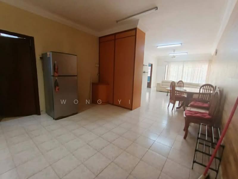 Pangsapuri untuk Disewa di Bistari Impian Apartment - Wong Yi Xin - Living Room - PropertyGuru.com.my