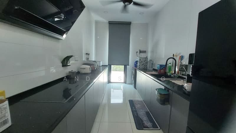 Rumah Teres untuk Dijual di Bandar Cassia (Batu Kawan) - Anders Ong - Kitchen - PropertyGuru.com.my