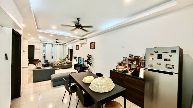 Rumah Teres 2 Tingkat untuk Dijual di Kajang (Selangor) - Ahmad Fadlee - Living Room - PropertyGuru.com.my