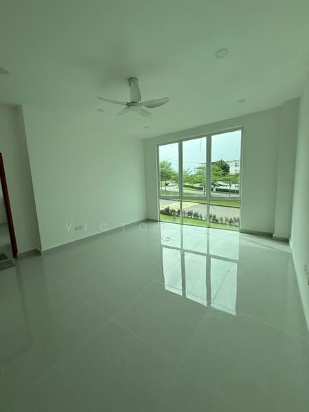 Rumah Berkembar untuk Dijual di Taman Mount Austin (Tebrau) - Victor Lim - PropertyGuru.com.my