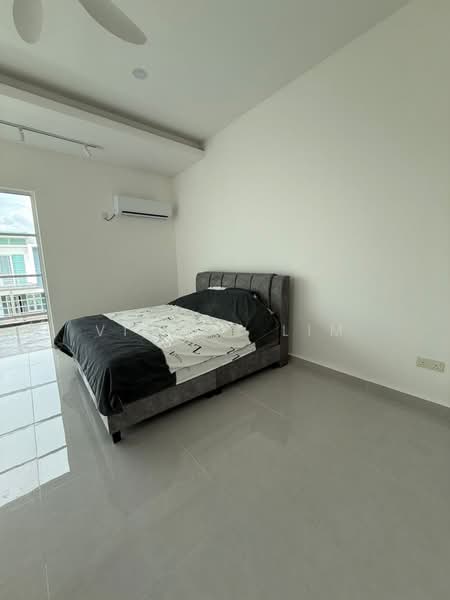 Rumah Berkembar untuk Dijual di Taman Mount Austin (Tebrau) - Victor Lim - PropertyGuru.com.my