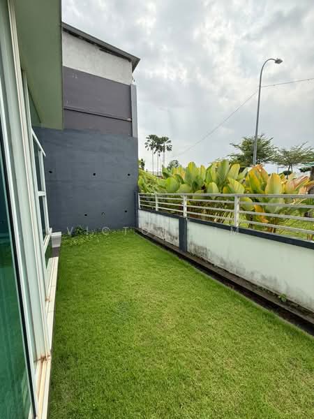 Rumah Berkembar untuk Dijual di Taman Mount Austin (Tebrau) - Victor Lim - PropertyGuru.com.my