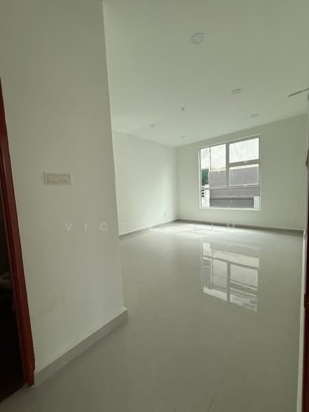Rumah Berkembar untuk Dijual di Taman Mount Austin (Tebrau) - Victor Lim - PropertyGuru.com.my