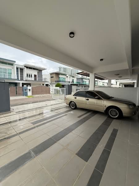 Rumah Berkembar untuk Dijual di Taman Mount Austin (Tebrau) - Victor Lim - PropertyGuru.com.my