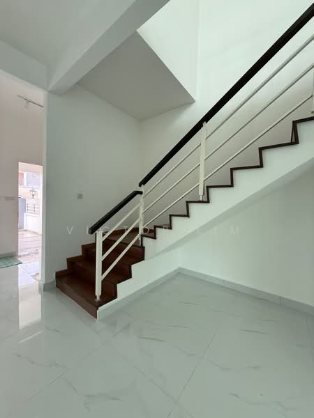 Rumah Berkembar untuk Dijual di Taman Mount Austin (Tebrau) - Victor Lim - PropertyGuru.com.my