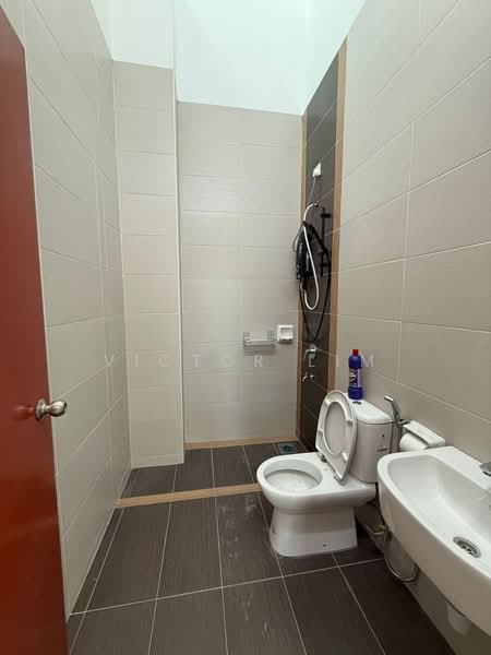 Rumah Berkembar untuk Dijual di Taman Mount Austin (Tebrau) - Victor Lim - PropertyGuru.com.my