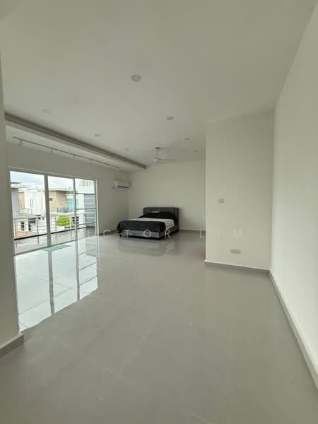 Rumah Berkembar untuk Dijual di Taman Mount Austin (Tebrau) - Victor Lim - PropertyGuru.com.my