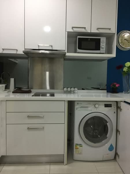 Servis Apartment untuk Disewa di Mercu Summer Suites - Chien Kok Lee - Kitchen - PropertyGuru.com.my