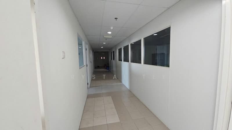 Factory for Rent in Bayan Lepas (Penang) - Crystal Tee - Corridor - PropertyGuru.com.my