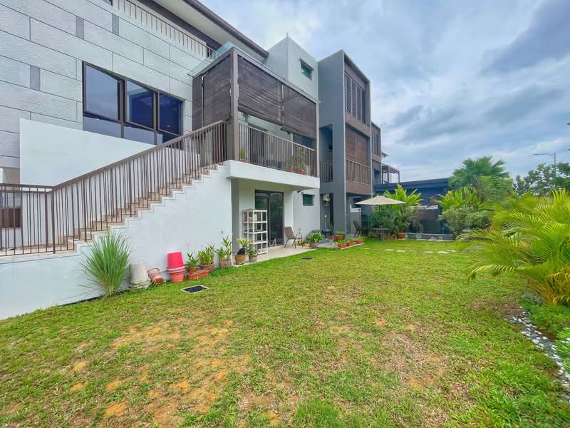 3-storey Terraced House for Sale in Cyberjaya (Selangor) - Azmi . - Exterior - PropertyGuru.com.my