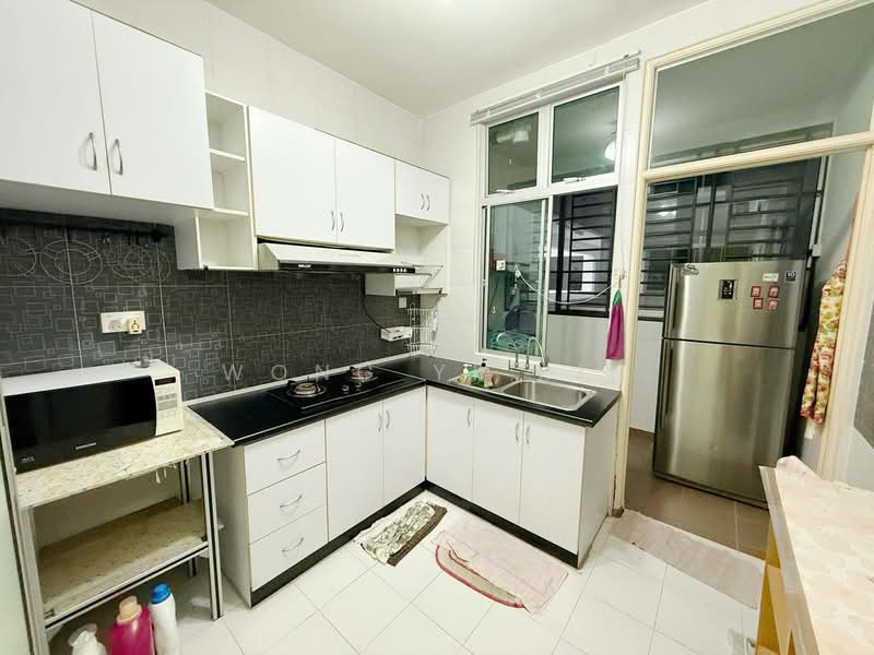 Pangsapuri untuk Dijual di M'tiara - Wong Yi Xin - Kitchen - PropertyGuru.com.my