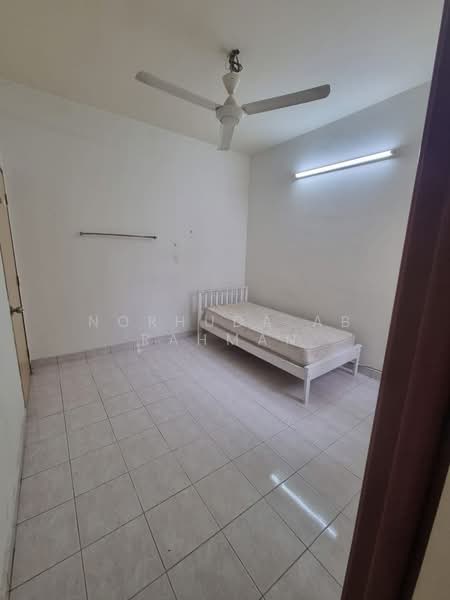 Rumah Teres 2 Tingkat untuk Dijual di Bangi (Selangor) - Norhuda Ab Rahman - Bedroom - PropertyGuru.com.my