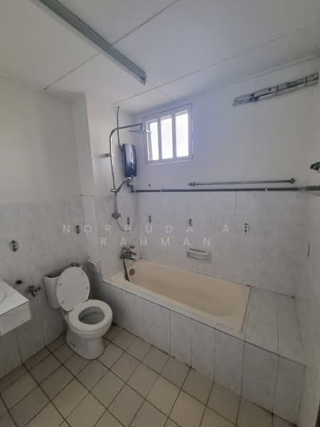 Rumah Teres 2 Tingkat untuk Dijual di Bangi (Selangor) - Norhuda Ab Rahman - Bathroom - PropertyGuru.com.my
