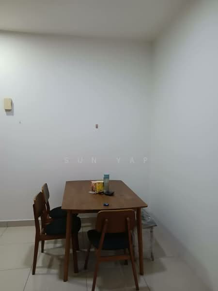 Service Residence for Rent at Skysuites @ Meldrum Hills - Sun Yap - Dining Room - PropertyGuru.com.my