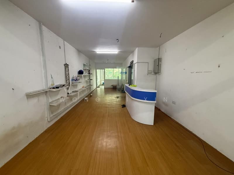 Kedai untuk Disewa di Taman Damansara Aliff (Tampoi) - Wong Yi Xin - Interior - PropertyGuru.com.my