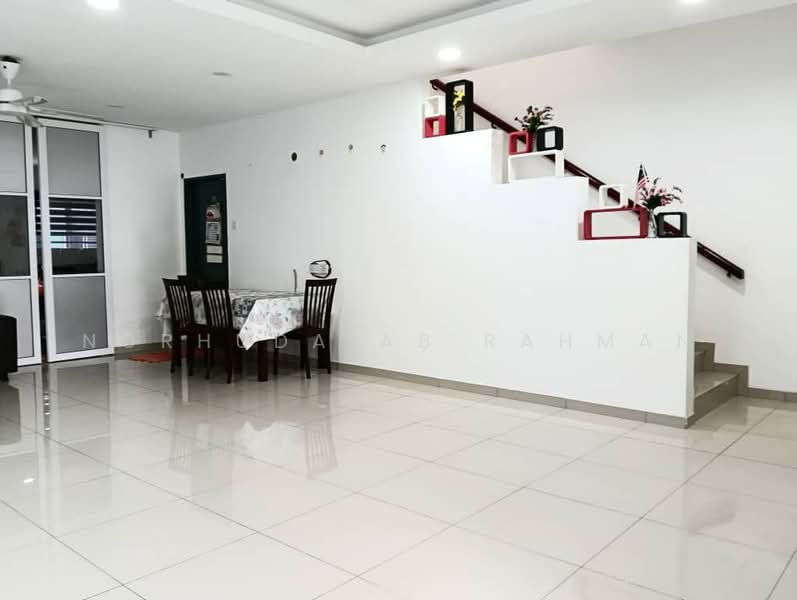 Rumah Teres 2 Tingkat untuk Dijual di Bangi (Selangor) - Norhuda Ab Rahman - Living Room - PropertyGuru.com.my