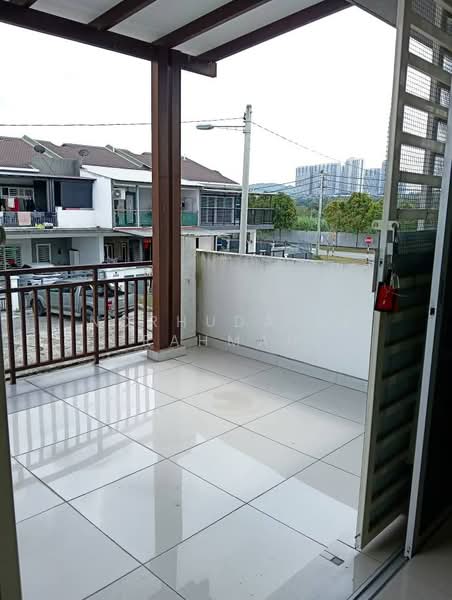 Rumah Teres 2 Tingkat untuk Dijual di Bangi (Selangor) - Norhuda Ab Rahman - Balcony - PropertyGuru.com.my